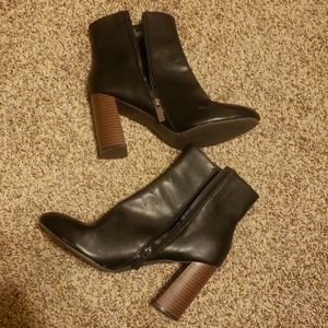 Black leather boots size 9